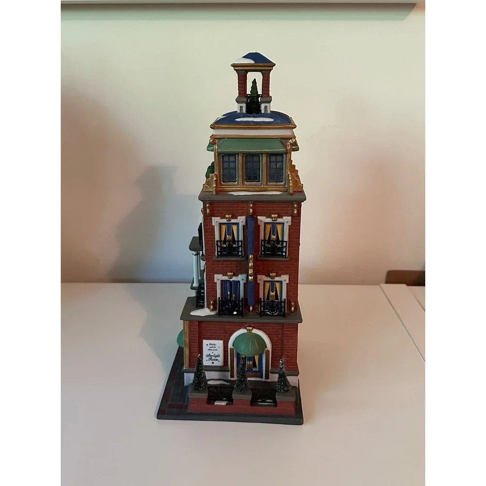 Department 56 Christmas in the City‎ Paramount Hotel Village House NO LIGHT STAR